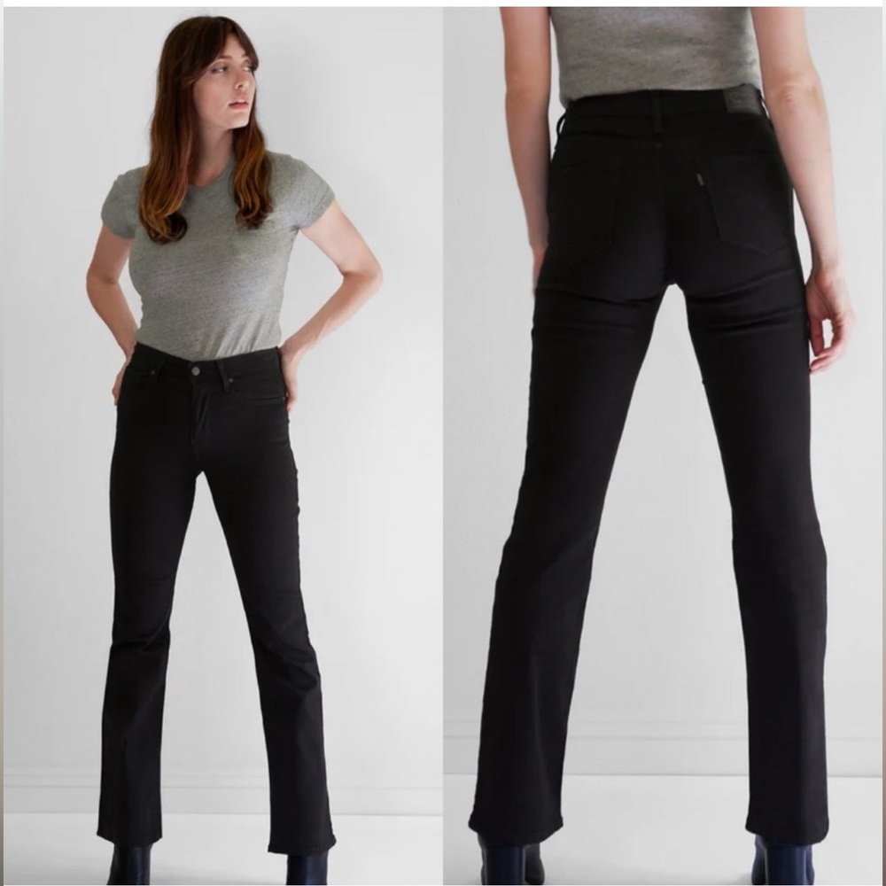 LEVI’S® WOMEN'S 725 HIGH-RISE BOOTCUT JEANS 30